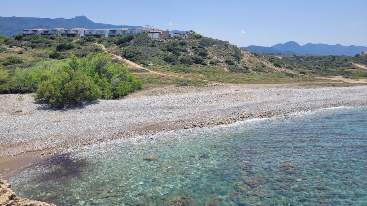 Sea And Mountain View Beachfront Penthouse Yali Exteriér fotografie