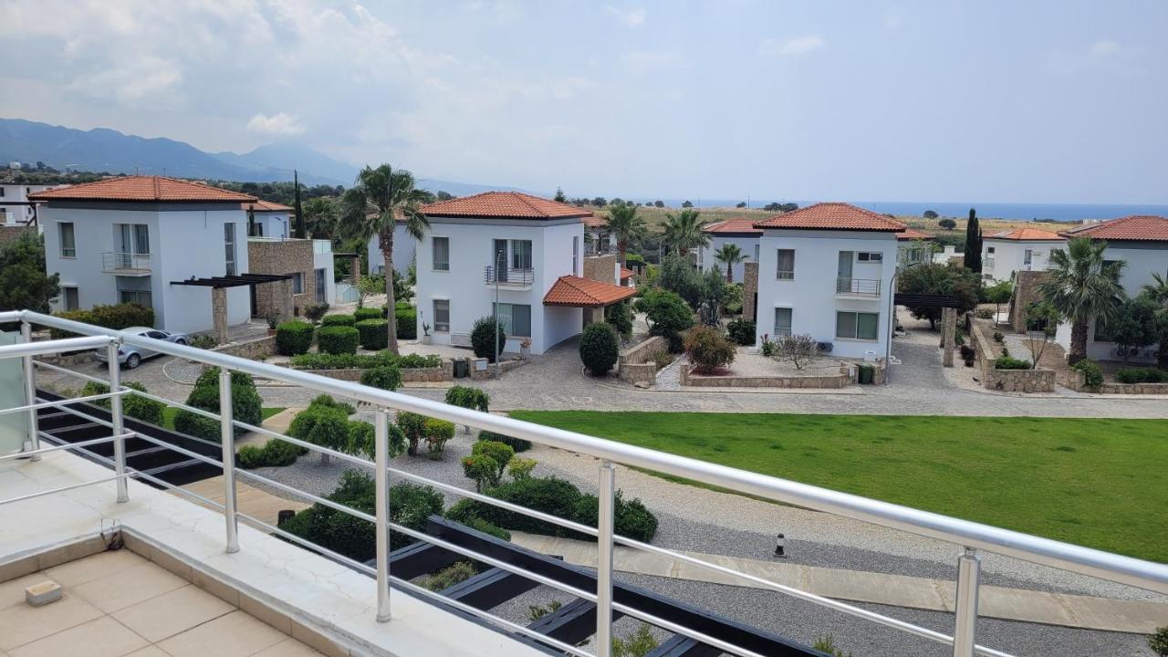 Sea And Mountain View Beachfront Penthouse Yali Exteriér fotografie