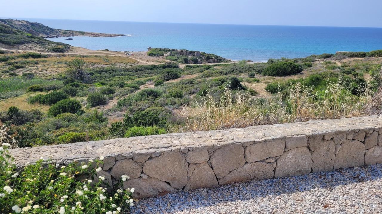 Sea And Mountain View Beachfront Penthouse Yali Exteriér fotografie